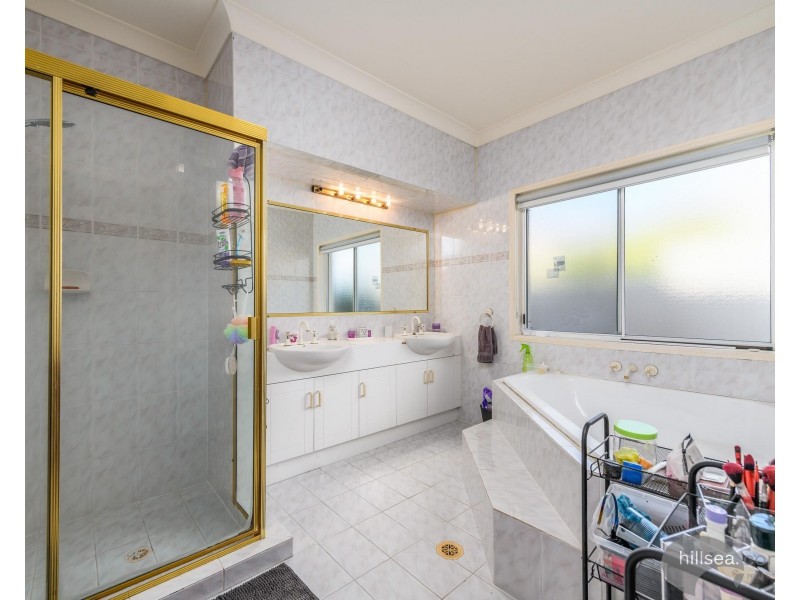 5 Creekview Street, Helensvale QLD 4212