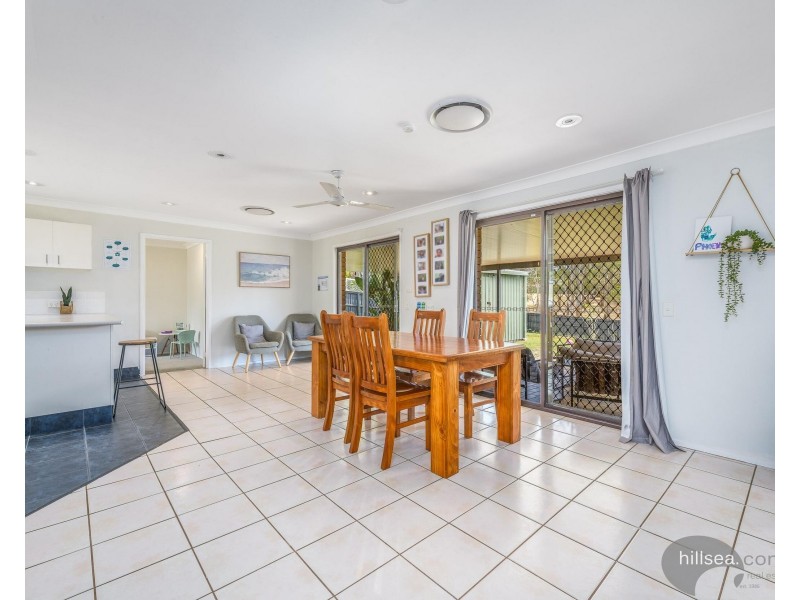 9 Halbury Court, Helensvale QLD 4212