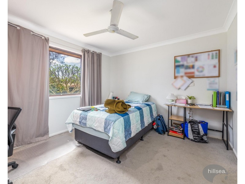 9 Halbury Court, Helensvale QLD 4212