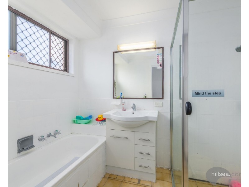 9 Halbury Court, Helensvale QLD 4212