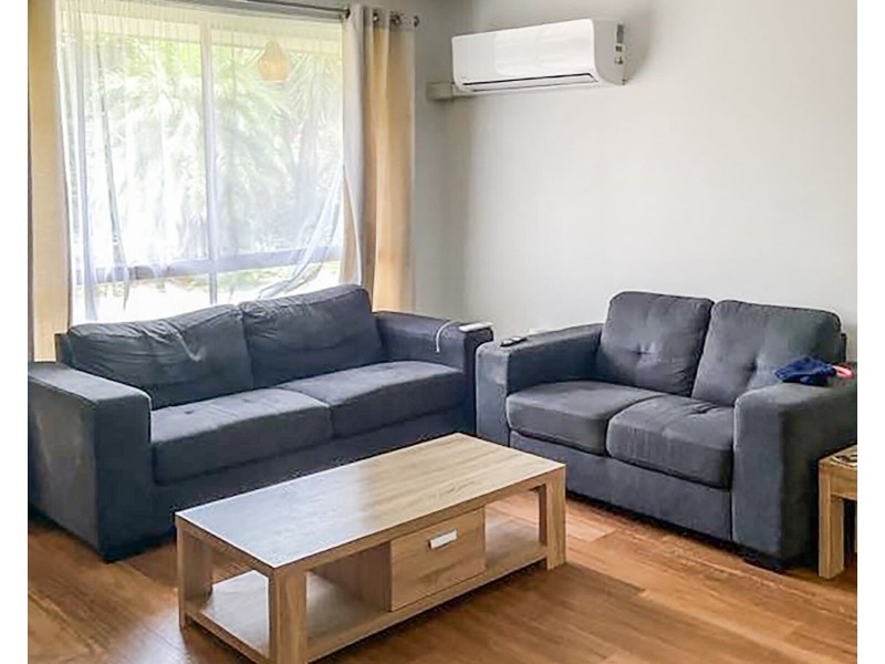 2/11 Illusion Court, Oxenford QLD 4210