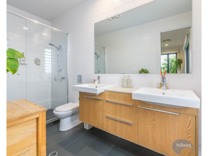 87 Hawthorne Road, Hawthorne QLD 4171