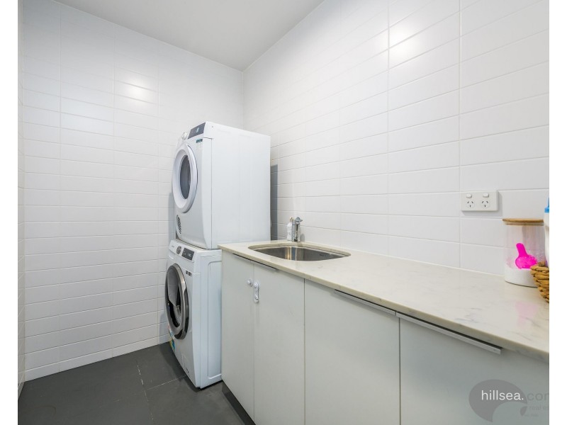 87 Hawthorne Road, Hawthorne QLD 4171