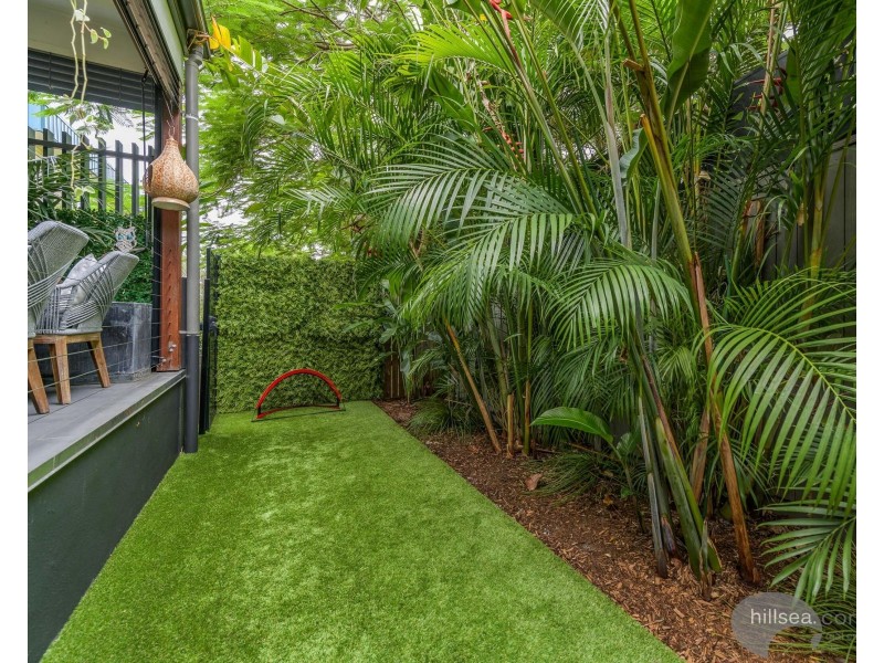 87 Hawthorne Road, Hawthorne QLD 4171