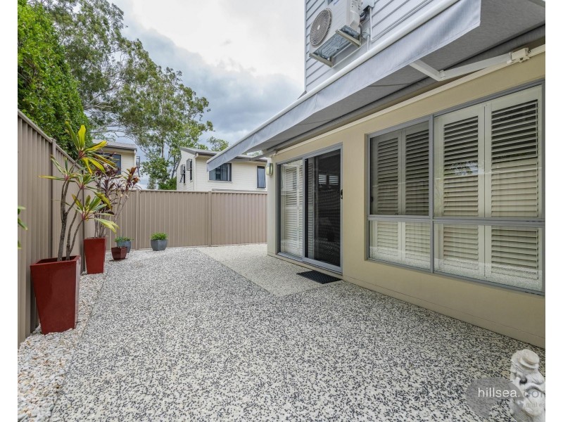 2/42 Careel Close, Helensvale QLD 4212