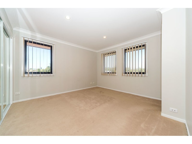 44 Silver Gull Street, Coomera QLD 4209