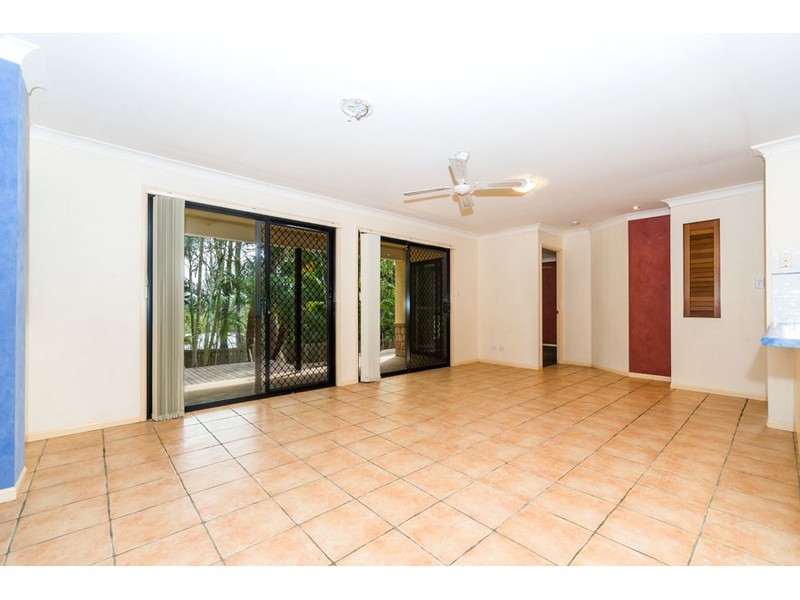 25 Adaminaby Drive, Helensvale QLD 4212