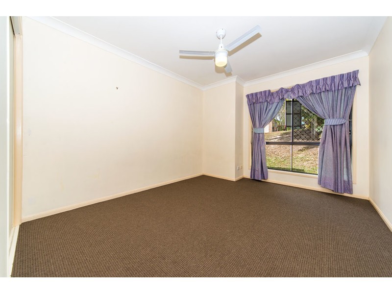 25 Adaminaby Drive, Helensvale QLD 4212