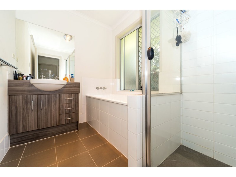3 Casuarina Way, Helensvale QLD 4212