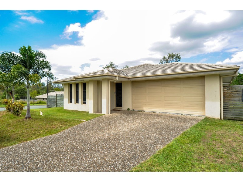 22 Stoneleigh Way, Holmview QLD 4207