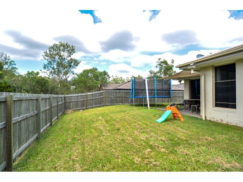 22 Stoneleigh Way, Holmview QLD 4207