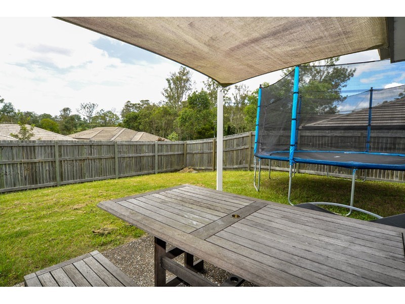 22 Stoneleigh Way, Holmview QLD 4207