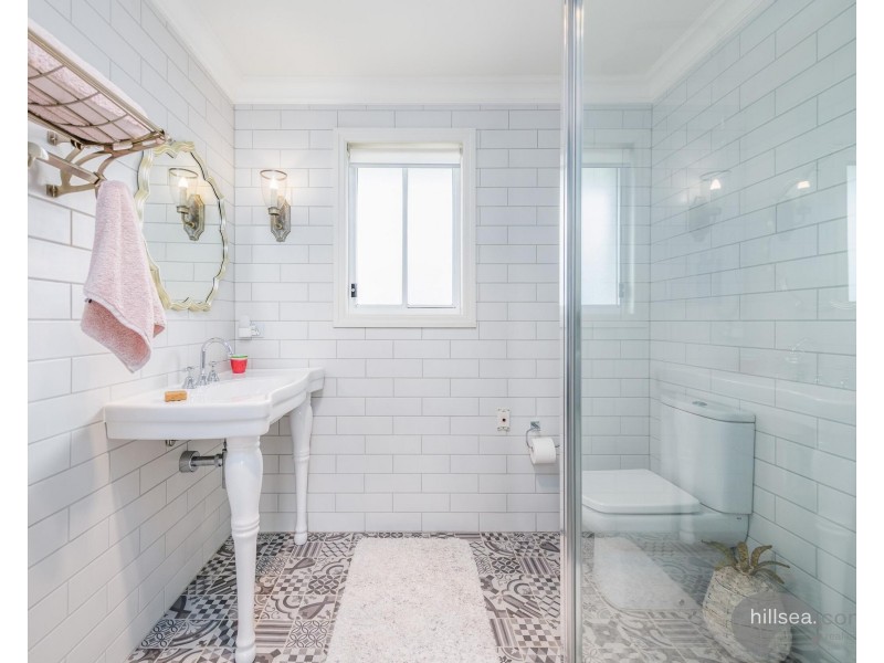 5801 Clearwater Crescent, Hope Island QLD 4212