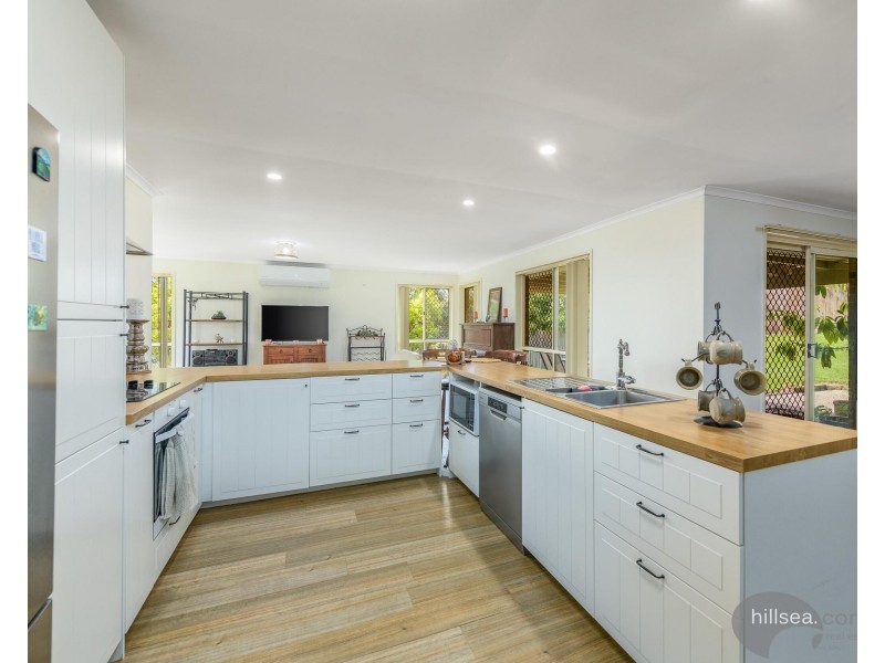 4 Dalby Court, Helensvale QLD 4212