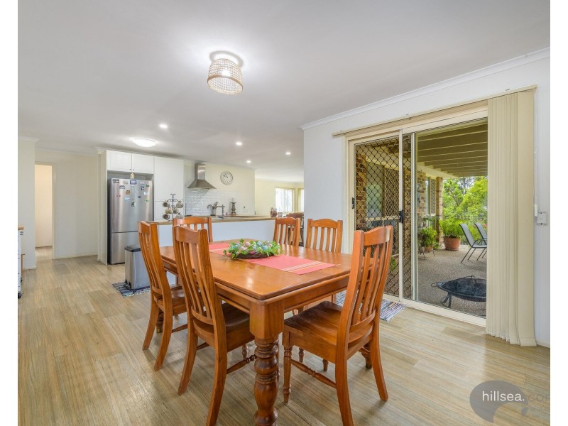 4 Dalby Court, Helensvale QLD 4212