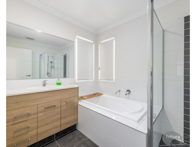 23/46 Seashell Avenue, Coomera QLD 4209