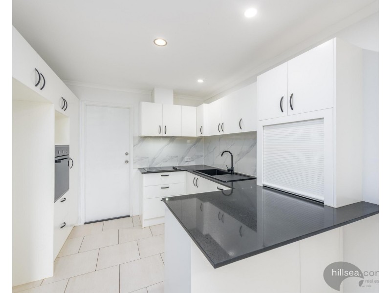 1/8 Theatre Street, Oxenford QLD 4210