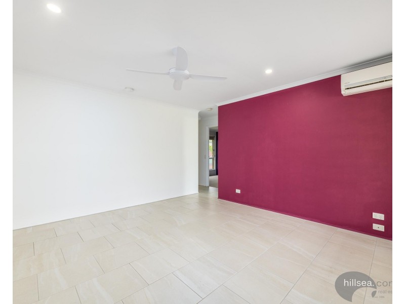 1/8 Theatre Street, Oxenford QLD 4210