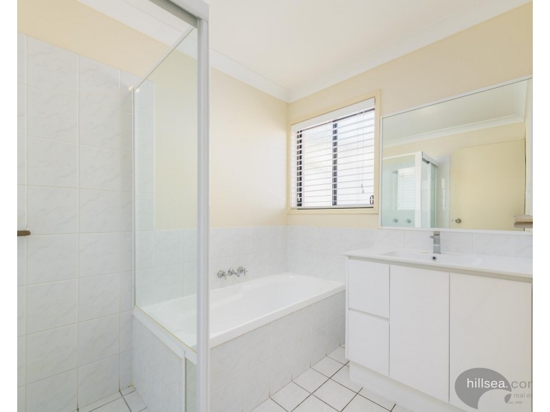 15/1-5 Studio Drive, Pacific Pines QLD 4211