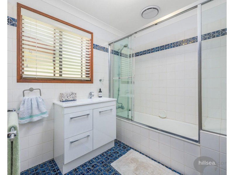 35 Latrobe Avenue, Helensvale QLD 4212