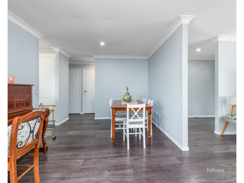 4 Adaminaby Drive, Helensvale QLD 4212