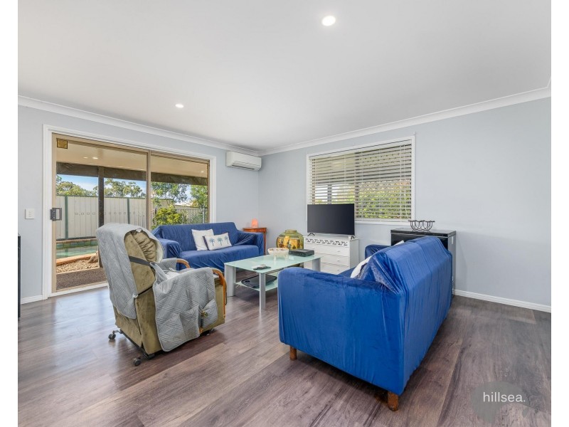 4 Adaminaby Drive, Helensvale QLD 4212