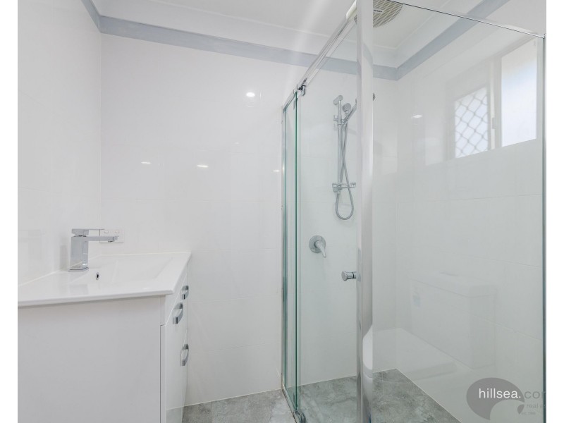 4 Adaminaby Drive, Helensvale QLD 4212