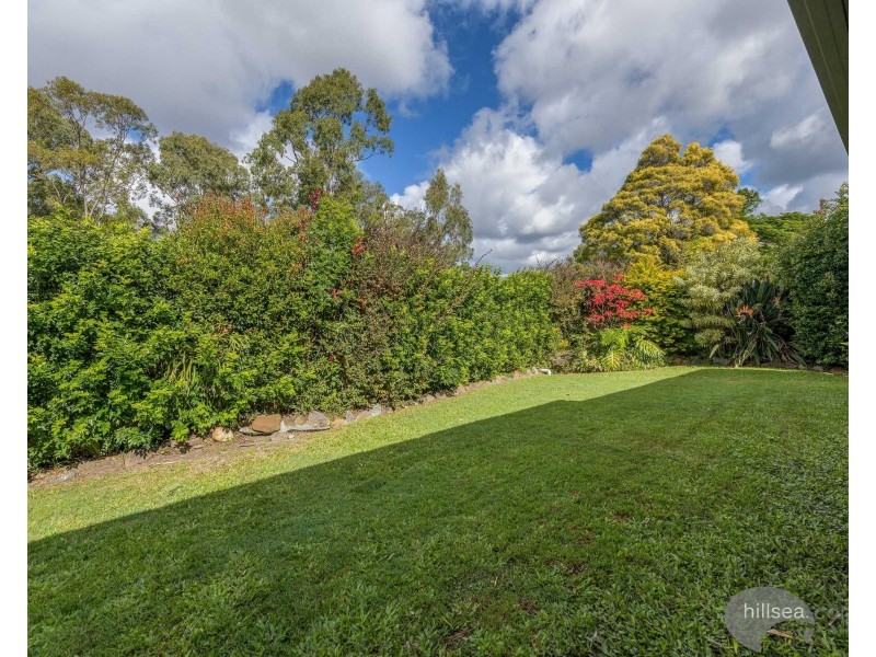 4 Adaminaby Drive, Helensvale QLD 4212