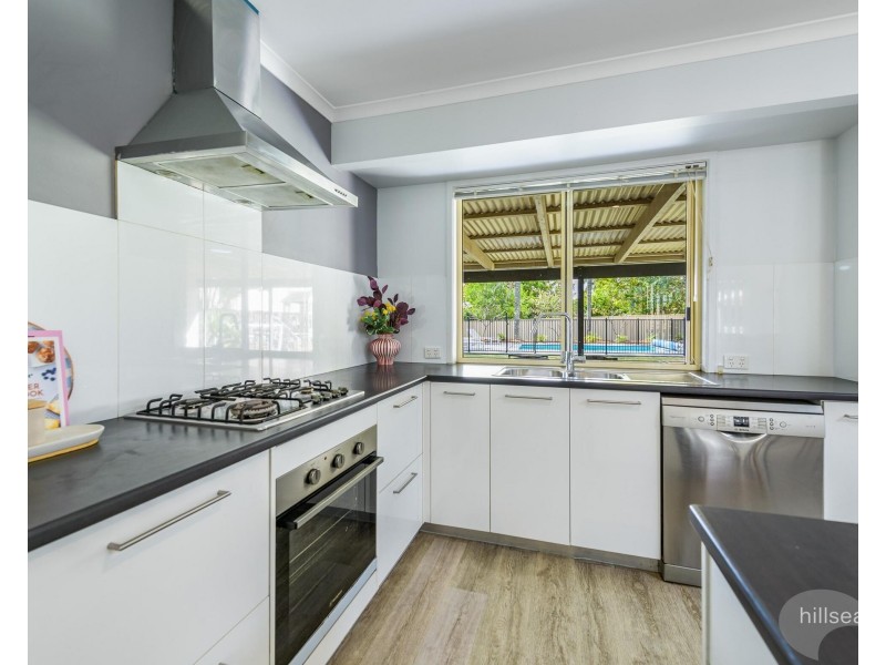 13 Artists Avenue, Oxenford QLD 4210