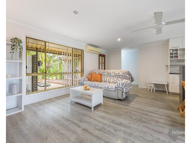 13 Artists Avenue, Oxenford QLD 4210
