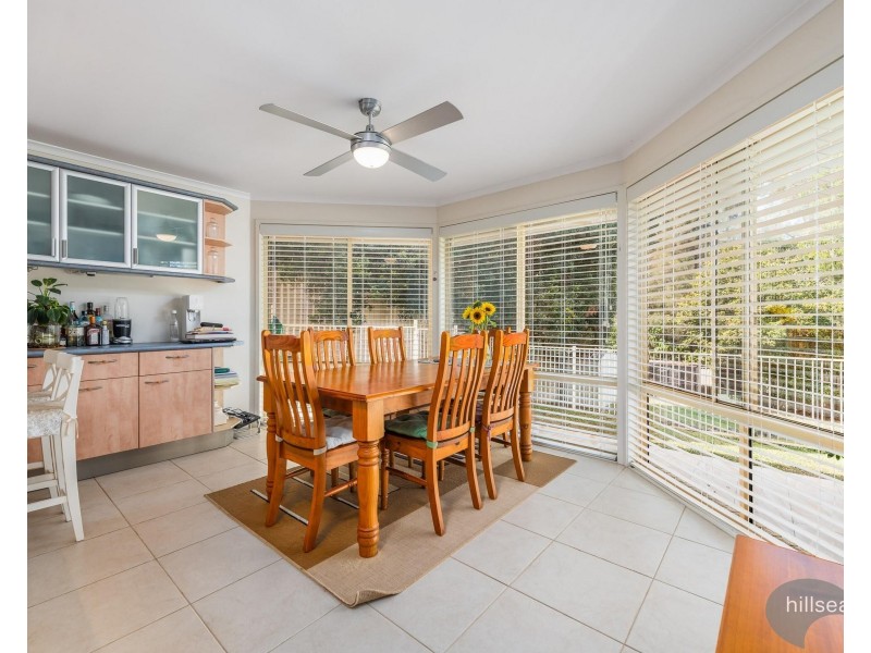 15 Corringle Close, Helensvale QLD 4212