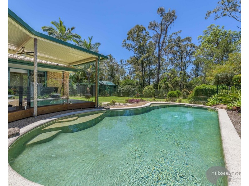 4 Poeppel Place, Helensvale QLD 4212