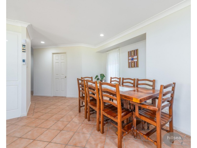 4 Poeppel Place, Helensvale QLD 4212