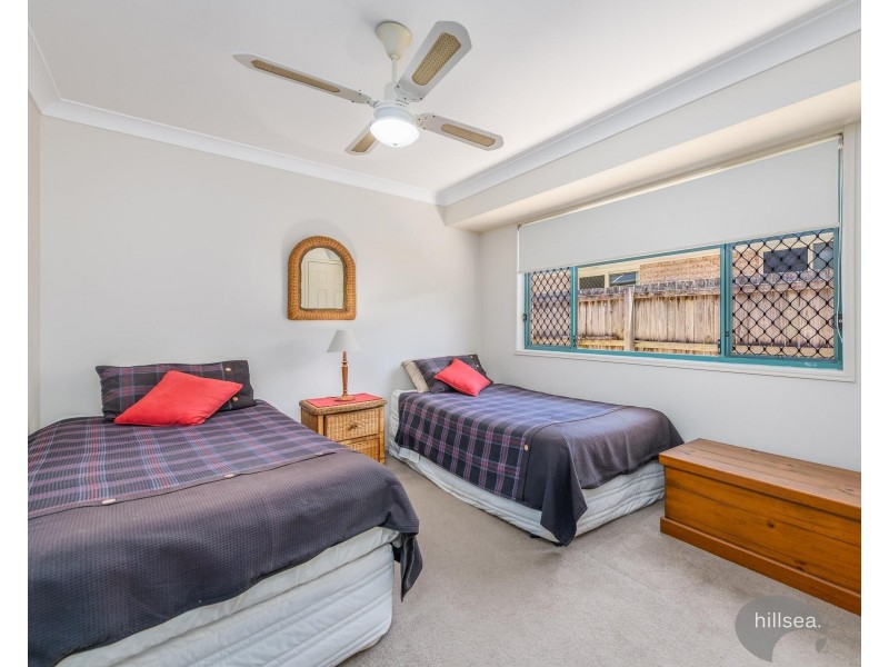 4 Poeppel Place, Helensvale QLD 4212