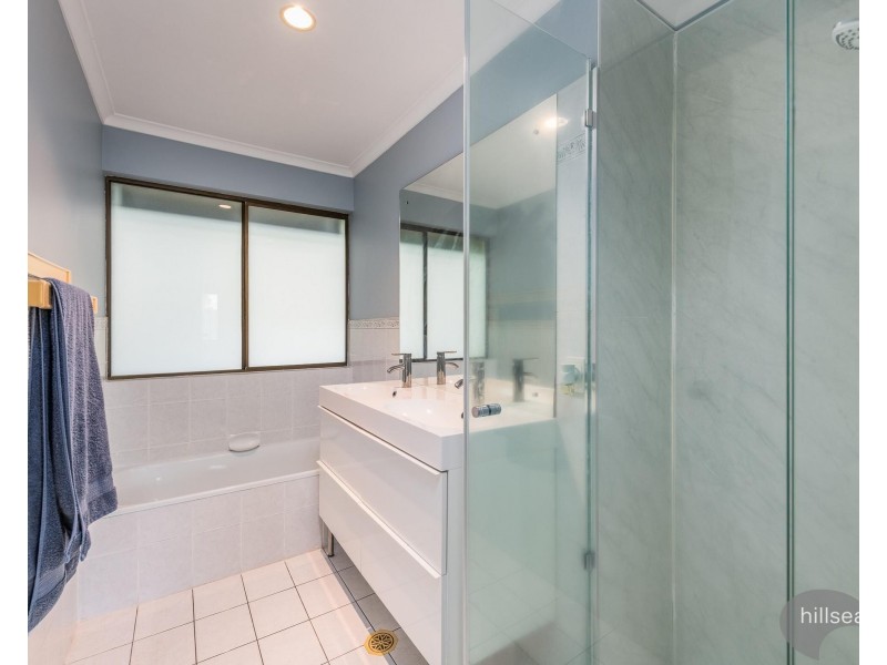7 Maleny Place, Helensvale QLD 4212