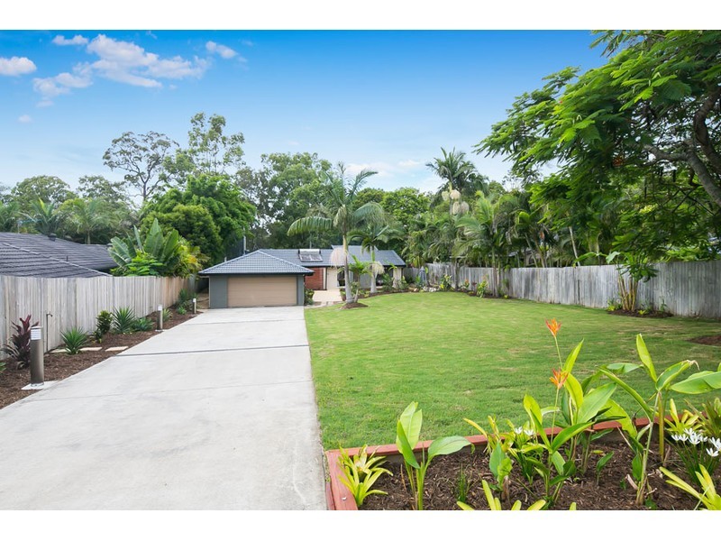 17 Ashford Road, Helensvale QLD 4212