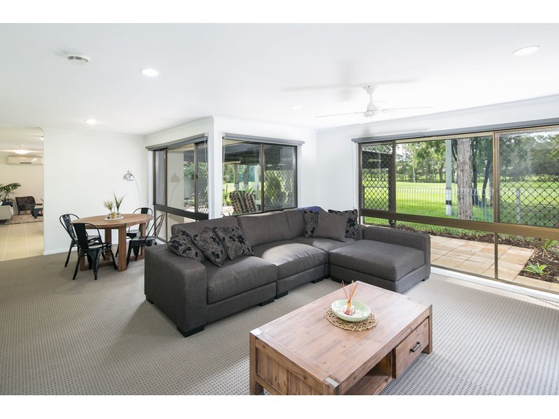 17 Ashford Road, Helensvale QLD 4212