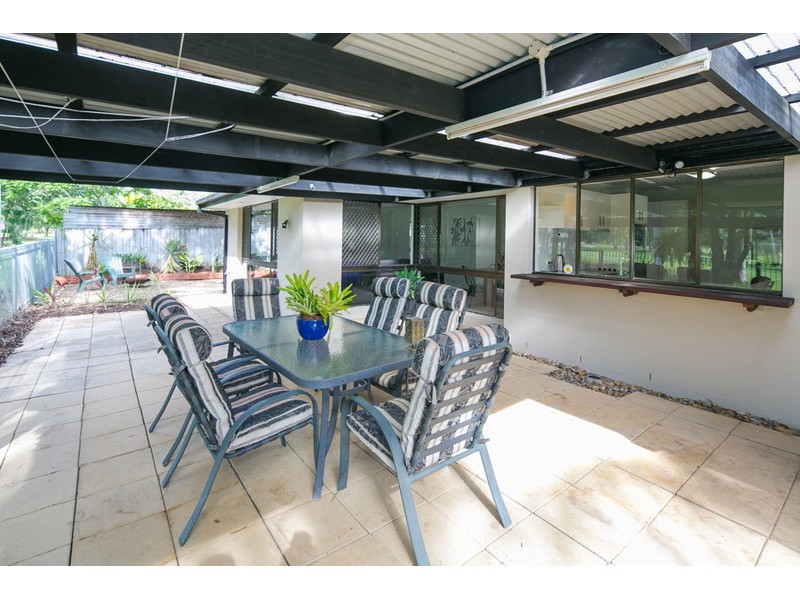 17 Ashford Road, Helensvale QLD 4212