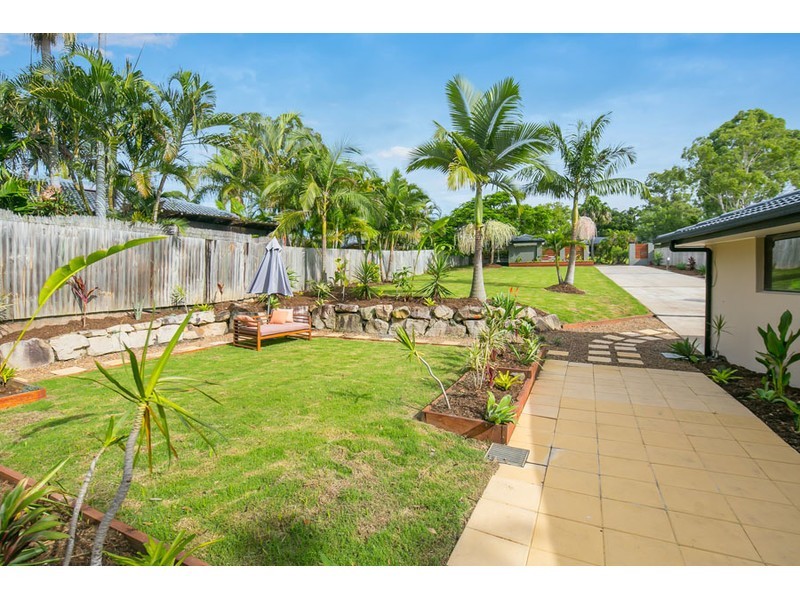 17 Ashford Road, Helensvale QLD 4212