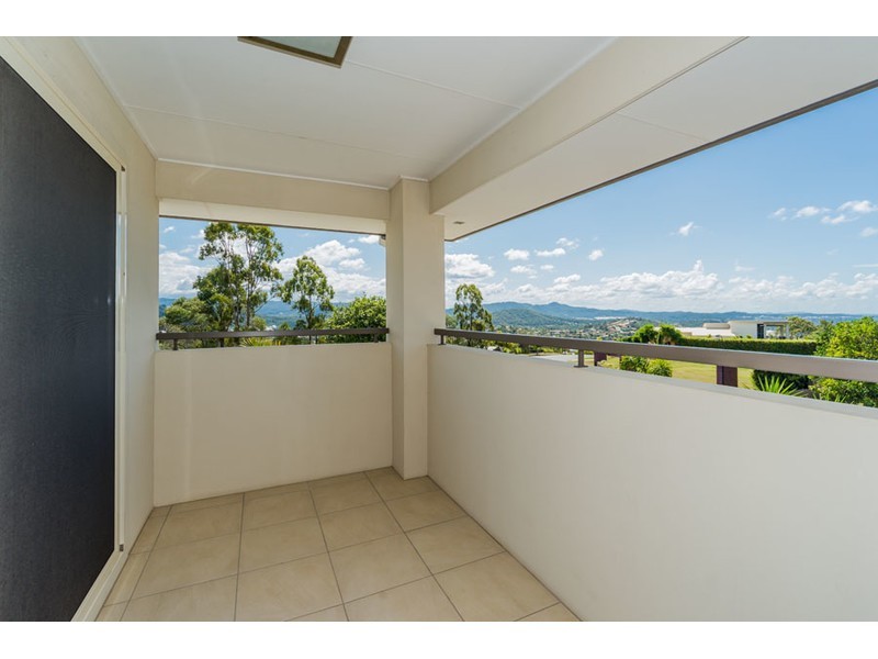 1 Zenith Crescent, Pacific Pines QLD 4211