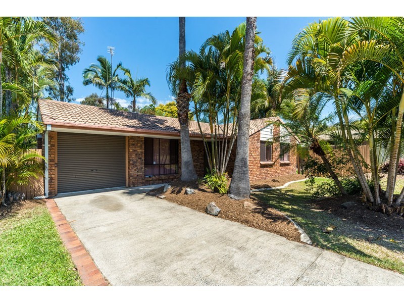 11 Boonah Court, Helensvale QLD 4212