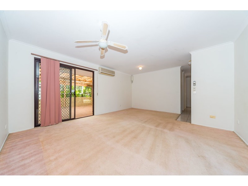 11 Boonah Court, Helensvale QLD 4212