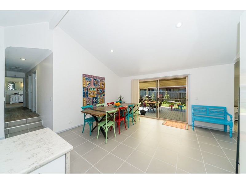 16 Rosedale Place, Helensvale QLD 4212