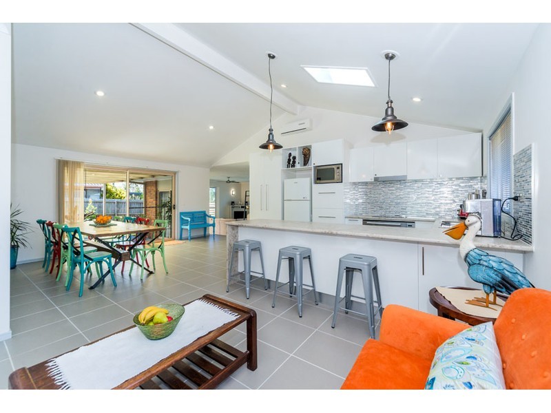 16 Rosedale Place, Helensvale QLD 4212