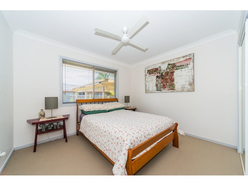 16 Rosedale Place, Helensvale QLD 4212