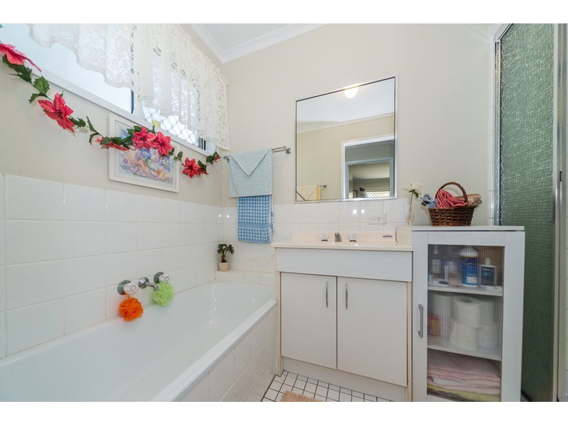 1/7 Waterbird Court, Coombabah QLD 4216