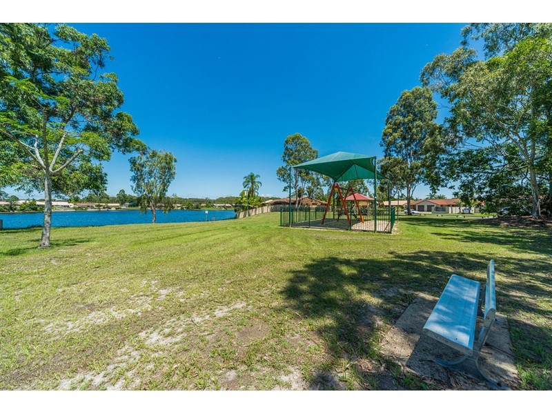 1/7 Waterbird Court, Coombabah QLD 4216