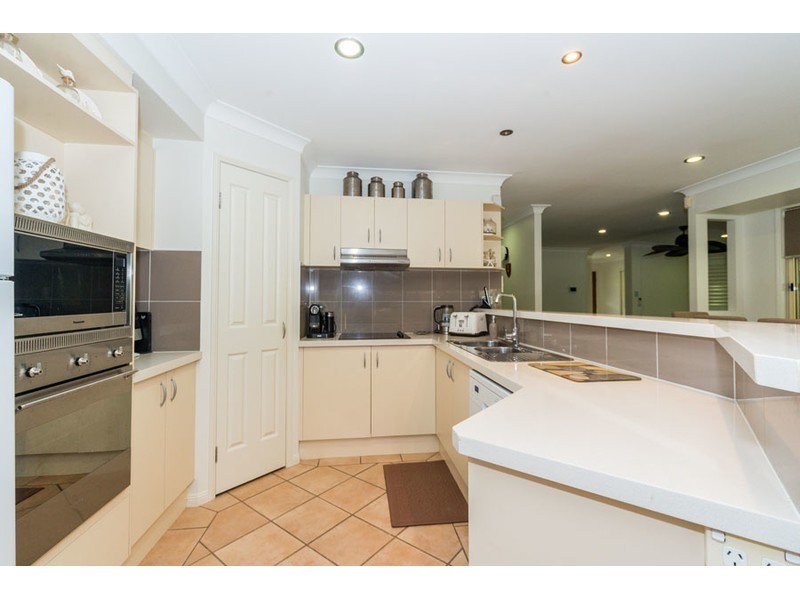 36 Urangan Court, Helensvale QLD 4212