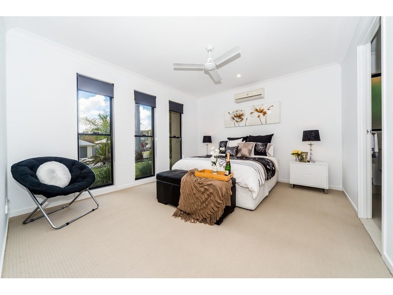 22 Seawind Road, Coomera Waters QLD 4209