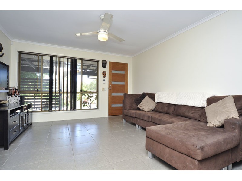 1/5 Theatre Street, Oxenford QLD 4210